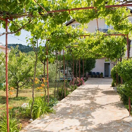 Dalmatien Apartmán *