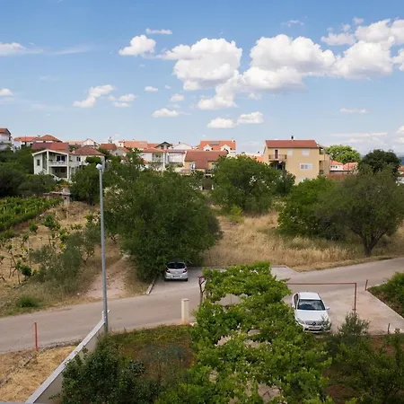 公寓 Dalmatien Raslina