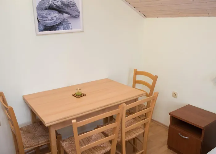 דירה Dalmatien Raslina