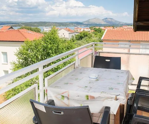 דירה Dalmatien Raslina