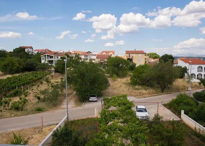 דירה Dalmatien Raslina