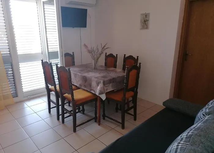 דירה Dalmatien Raslina